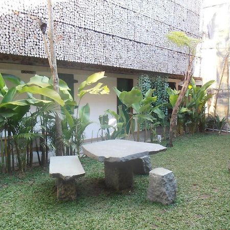 Flores Gallery Hotel Bandung Eksteriør bilde