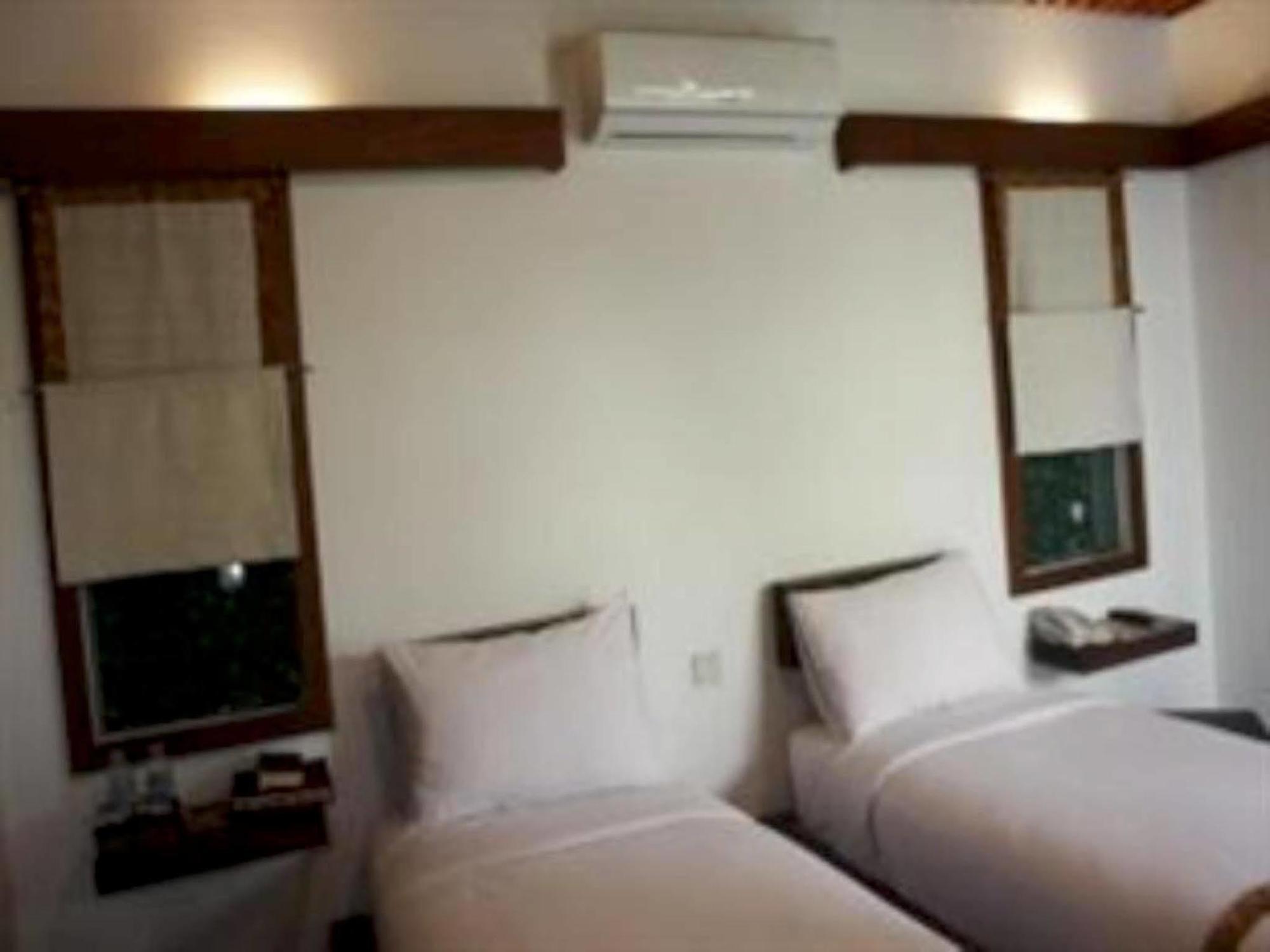 Flores Gallery Hotel Bandung Eksteriør bilde